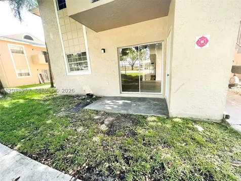 2421 NW 96th Terrace Pembroke Pines FL 33024