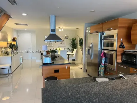 2950 NE 188th Street Aventura FL 33180