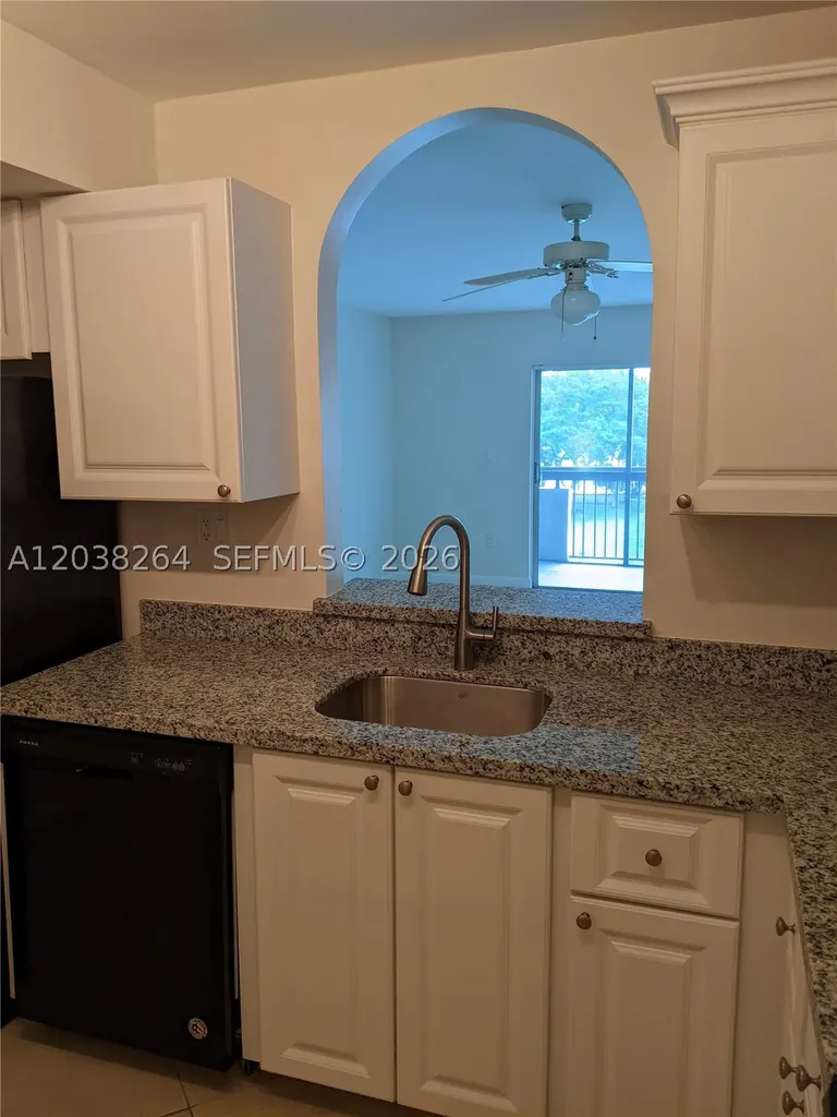 711 N Pine Island Road Plantation FL 33324