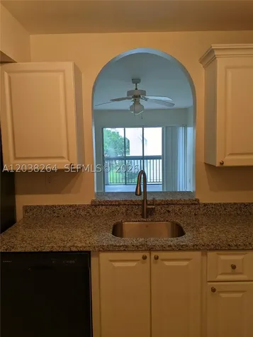711 N Pine Island Road Plantation FL 33324
