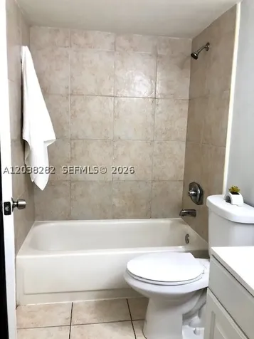 482 NW 165th St Road Miami FL 33169