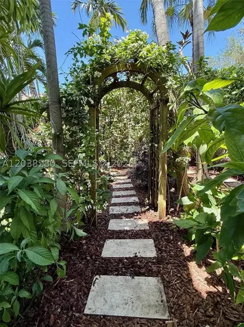455 Amalfi Avenue Coral Gables FL 33146