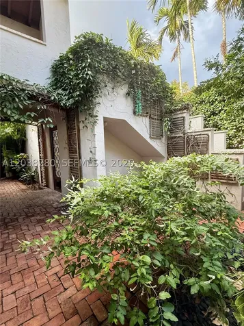 455 Amalfi Avenue Coral Gables FL 33146