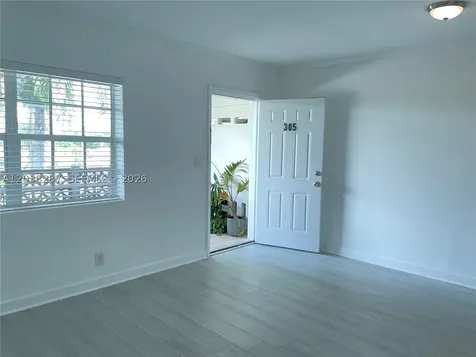 1450 NE 170th Street North Miami Beach FL 33162