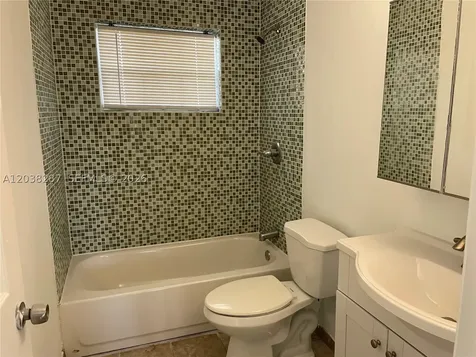 1450 NE 170th Street North Miami Beach FL 33162