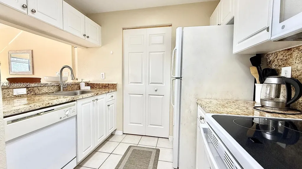 2811 Grande Parkway Palm Beach Gardens FL 33410