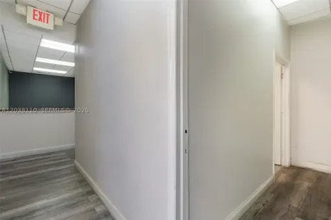 3337 NW 74th Avenue Miami FL 33122