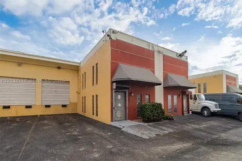 3337 NW 74th Avenue Miami FL 33122