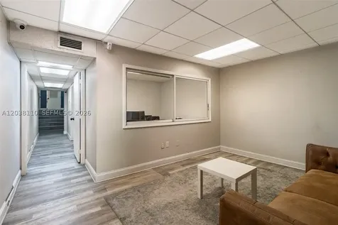 3337 NW 74th Avenue Miami FL 33122