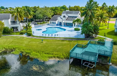 3417 NW 44th Street Oakland Park FL 33309