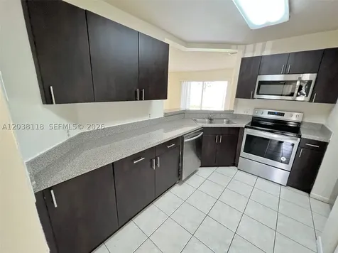 3417 NW 44th Street Oakland Park FL 33309