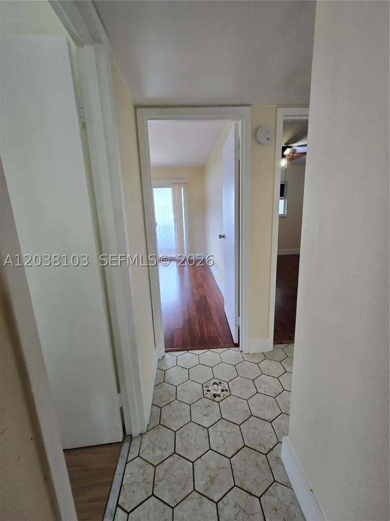 121 Saxony C Delray Beach FL 33446