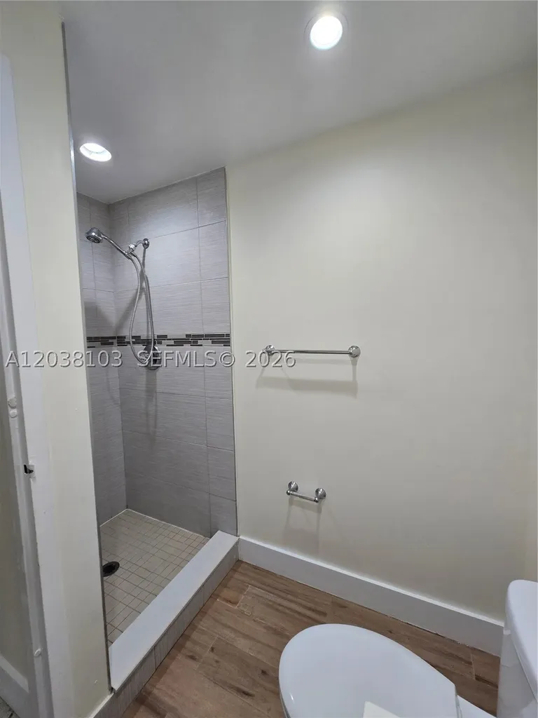 121 Saxony C Delray Beach FL 33446