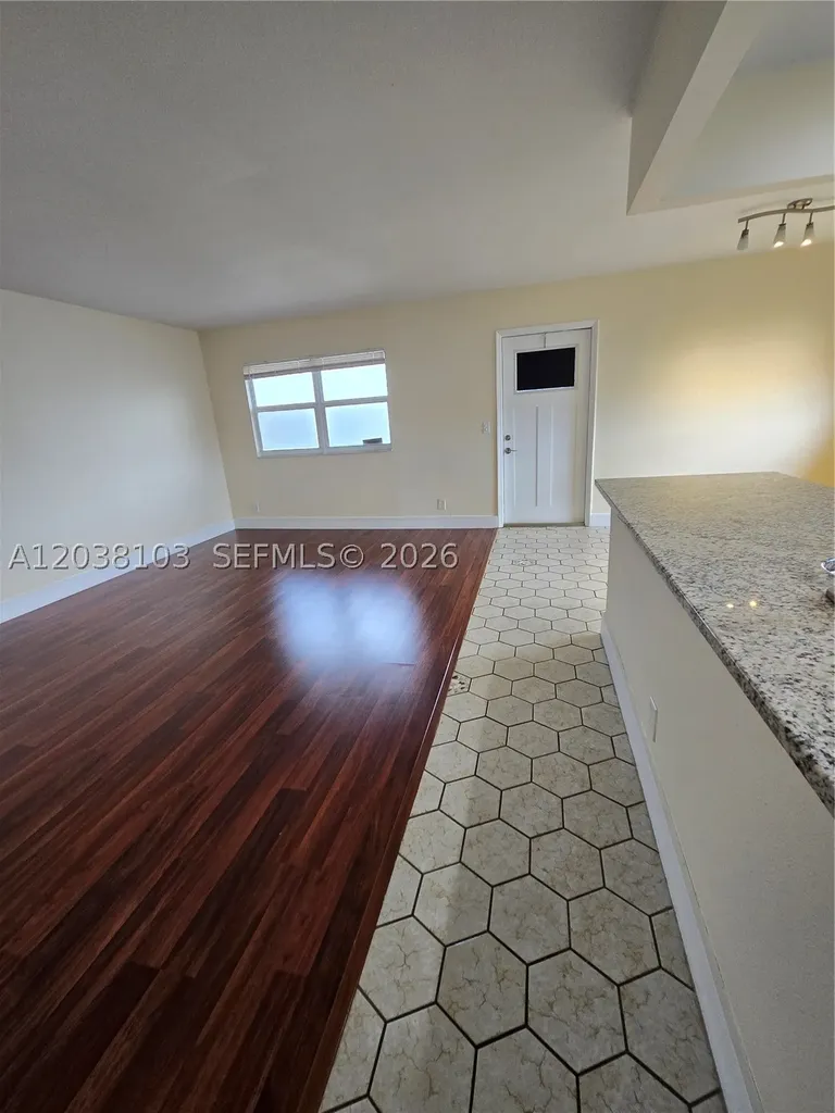 121 Saxony C Delray Beach FL 33446