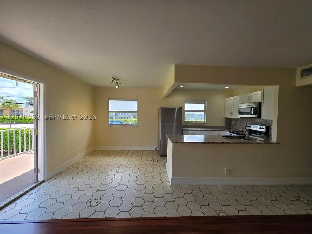 121 Saxony C Delray Beach FL 33446