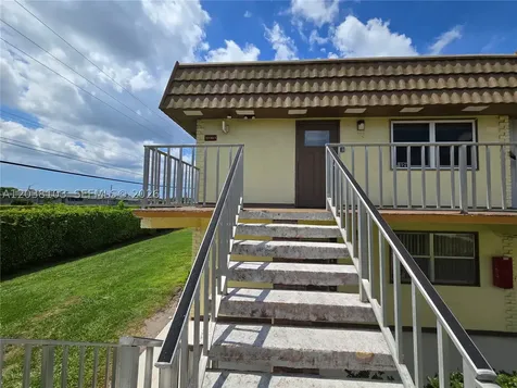 121 Saxony C Delray Beach FL 33446