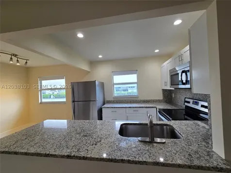 121 Saxony C Delray Beach FL 33446