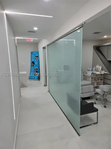 909 N Miami Beach Boulevard North Miami Beach FL 33162