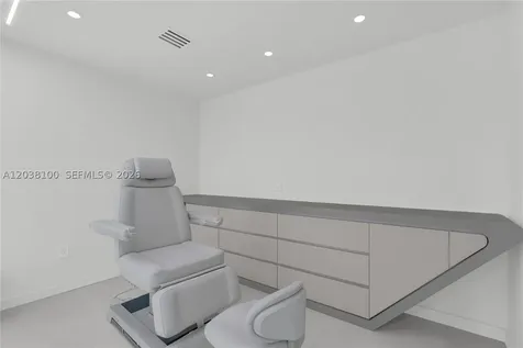 909 N Miami Beach Boulevard North Miami Beach FL 33162
