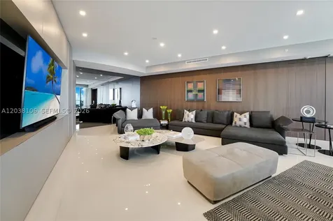 18555 Collins Avenue Sunny Isles Beach FL 33160