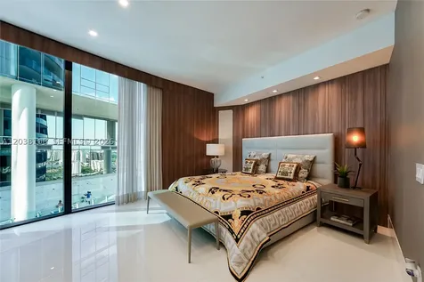 18555 Collins Avenue Sunny Isles Beach FL 33160