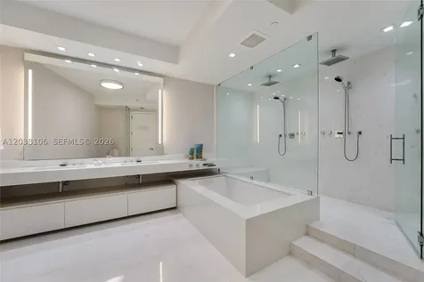 18555 Collins Avenue Sunny Isles Beach FL 33160