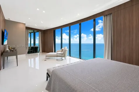 18555 Collins Avenue Sunny Isles Beach FL 33160