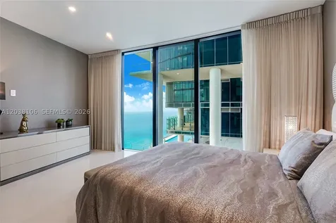 18555 Collins Avenue Sunny Isles Beach FL 33160
