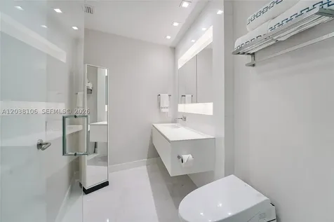 18555 Collins Avenue Sunny Isles Beach FL 33160