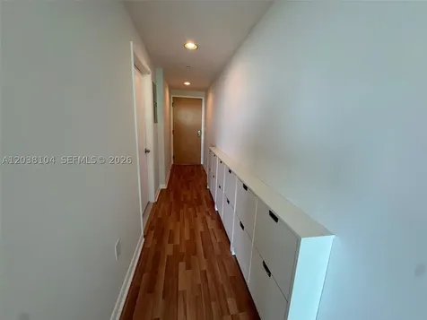 244 Biscayne Bl Miami FL 33132
