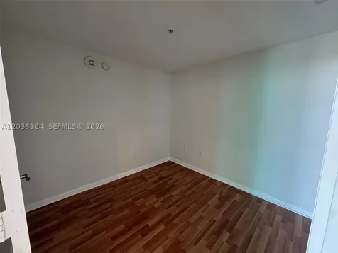 244 Biscayne Bl Miami FL 33132