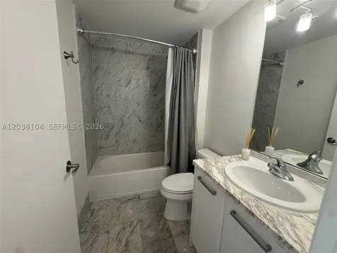 244 Biscayne Bl Miami FL 33132