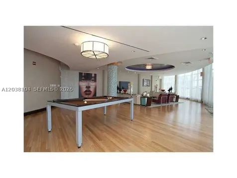 244 Biscayne Bl Miami FL 33132