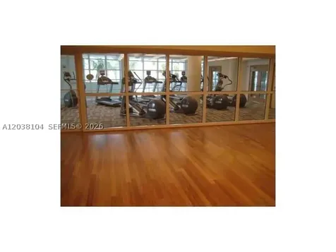 244 Biscayne Bl Miami FL 33132