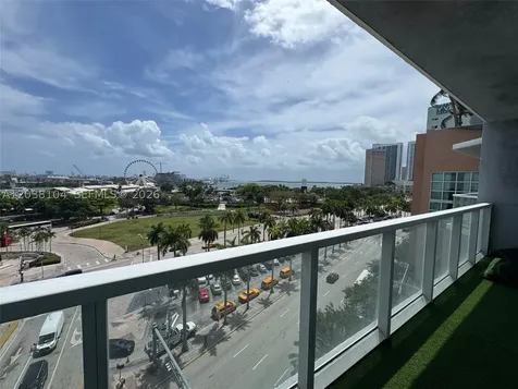 244 Biscayne Bl Miami FL 33132