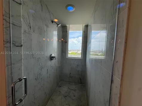 244 Biscayne Bl Miami FL 33132