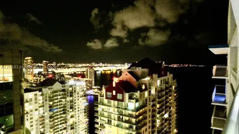 1200 Brickell Bay Drive Miami FL 33131