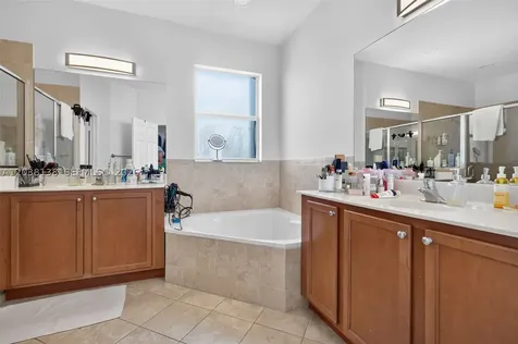4422 NW 112th Court Doral FL 33178