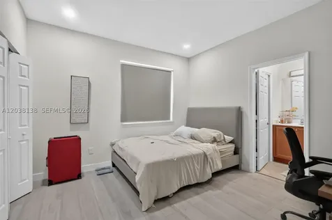 4422 NW 112th Court Doral FL 33178