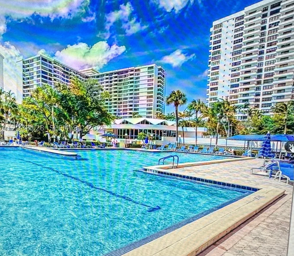 Hallandale Beach FL 33009
