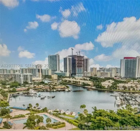 Hallandale Beach FL 33009
