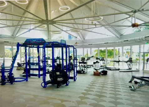 Hallandale Beach FL 33009