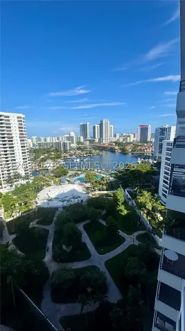 Hallandale Beach FL 33009