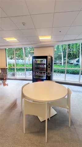 Hallandale Beach FL 33009