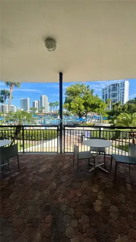 Hallandale Beach FL 33009