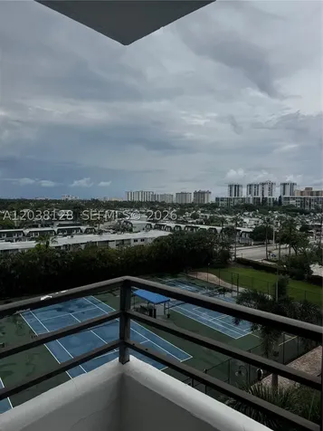 Hallandale Beach FL 33009