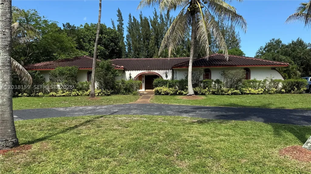 4280 SW 77th Avenue Davie FL 33328