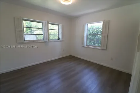8025 SW 62nd Place Miami FL 33143