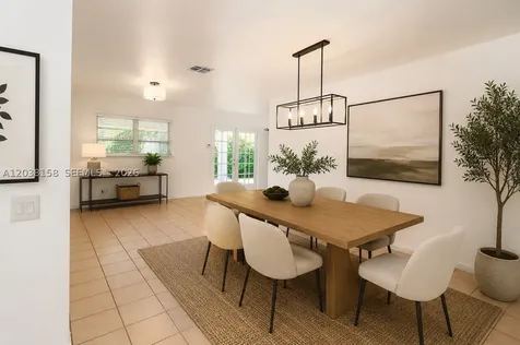 8025 SW 62nd Place Miami FL 33143