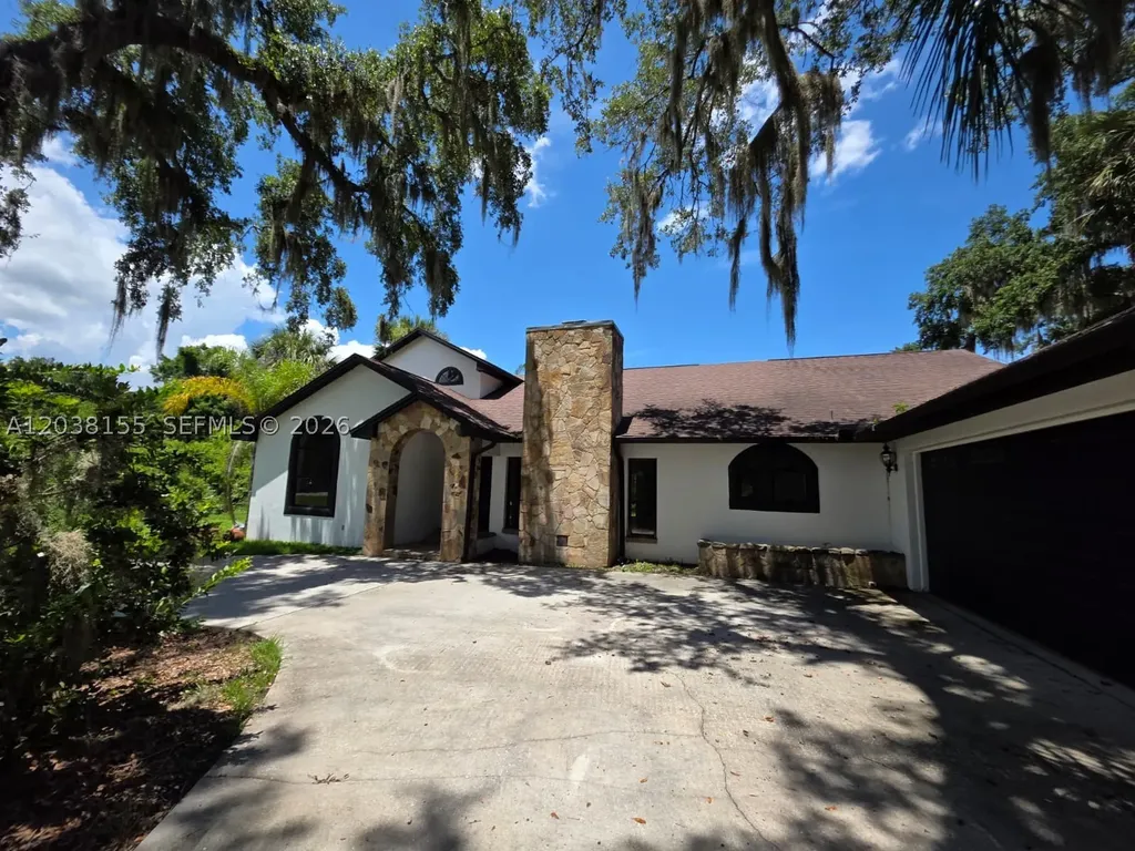 2261 Mariner Cove Kissimmee FL 34746